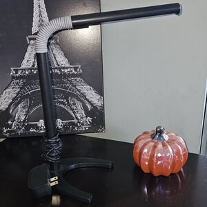 Desk lamp